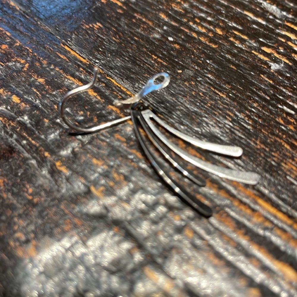 2/$20 NEW Sterling silver earrings - confetti / tassle shape! - Picture 3 of 3